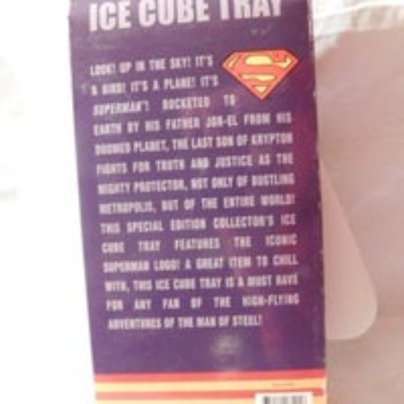 Super Man Ice Cube Tray Red Silicone NEW - Picture 2 of 5